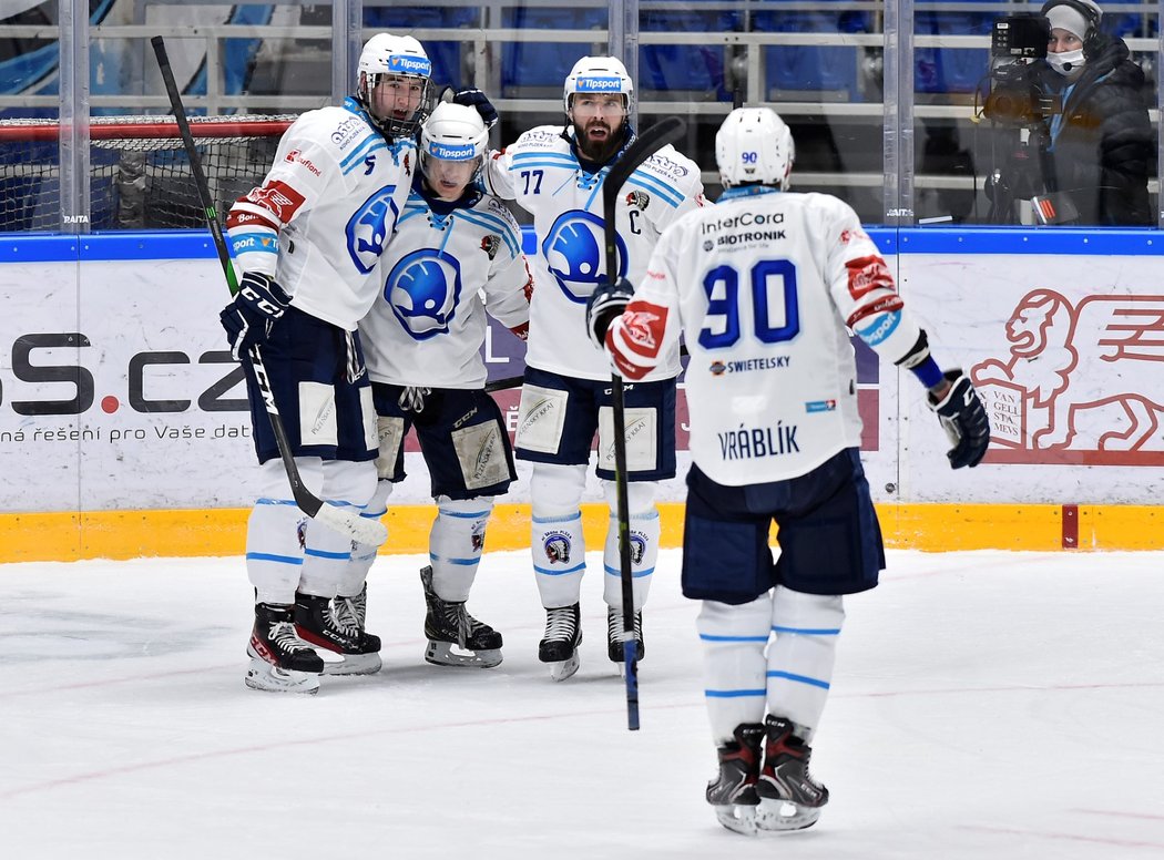 Plzeňští hokejisté se radují z vítězství