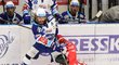 Snajpr Komety Peter Mueller ustál souboj s olomouckým bekem Tomášem Valentou