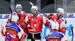 Pardubičtí hokejisté se radují z gólu útočníka Patrika Poulíčka (uprostřed)