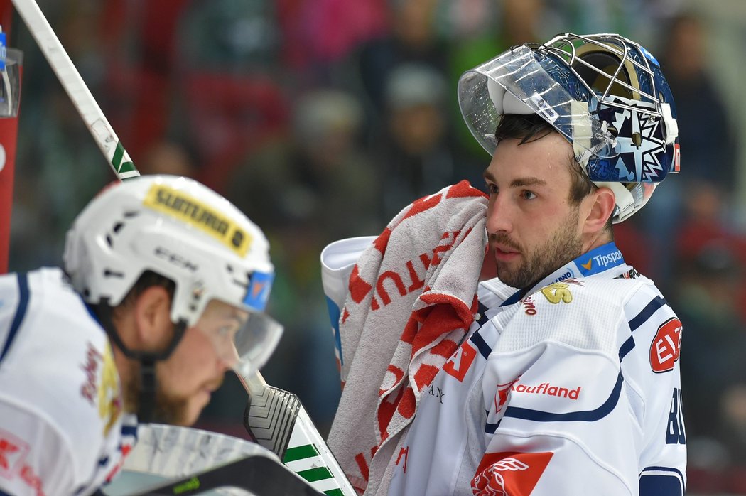 Kanadský brankář Landon Bow ve službách Kladna