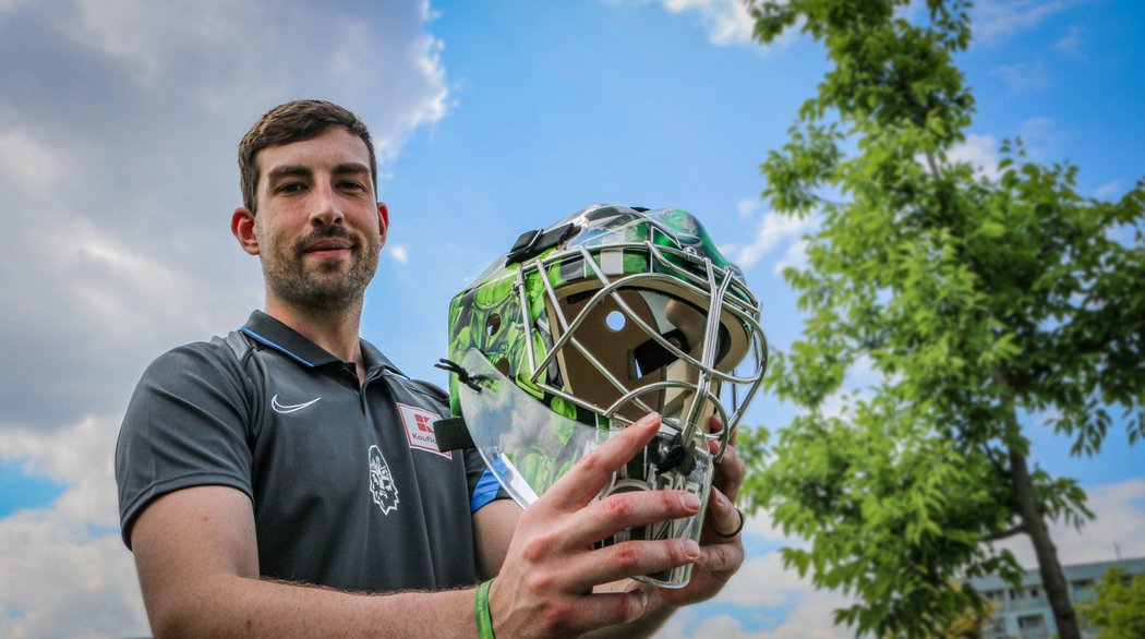 Kanadský gólman Landon Bow přijel do Kladna ještě s výzbrojí v barvách Dallasu