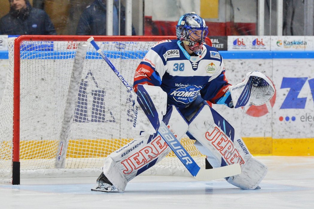 Slovenský brankář Matej Tomek v brankovišti brněnské Komety