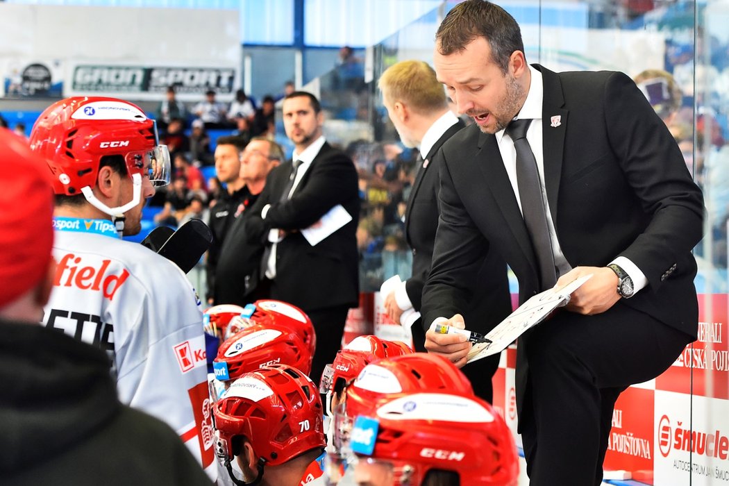 Hradecký trenér Ladislav Čihák poprvé na střídačce v Plzni jako soupeř