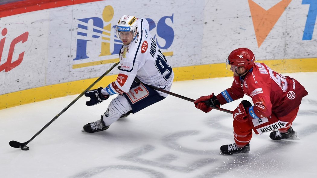 Kladenský útočník Miroslav Indrák v zápase s Třincem