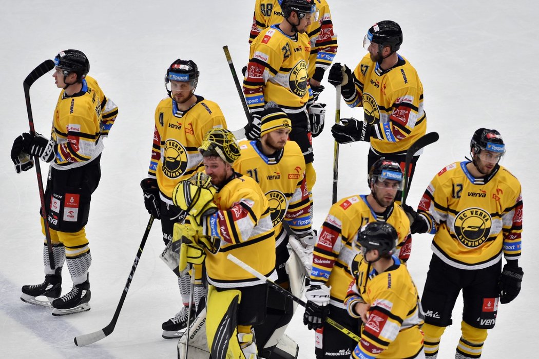 Litvínovští hokejisté smutní po porážce v Třinci