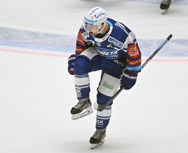 Brněnský forvard Radek Koblížek mohl z Komety odejít, teď už je tato varianta nepravděpodobná Brněnský forvard Radek Koblížek mohl z Komety odejít, teď už je tato varianta nepravděpodobná