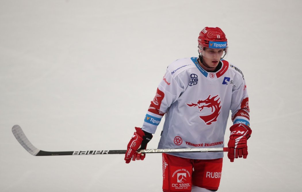 Slovenský útočník Samuel Buček již v třineckém dresu po svém příchodu z KHL