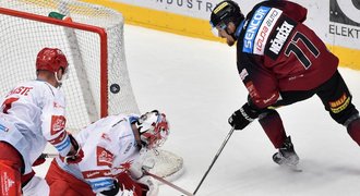 SESTŘIH: Třinec – Sparta 2:1. Hosté ještě bez Hořavy padli pošesté v řadě