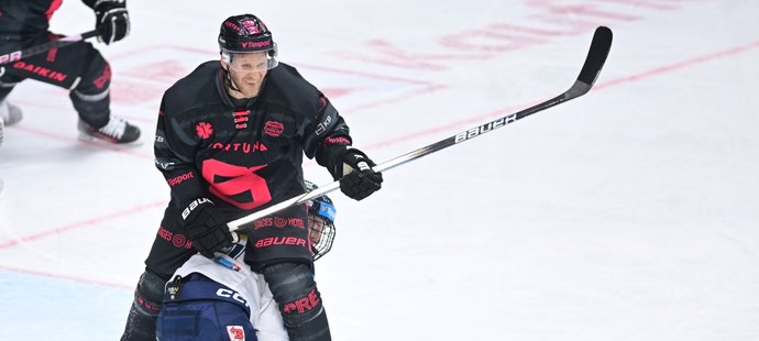 Zkušený finský útočník Jan Lajunen bude hrát za Spartu i v příští sezoně