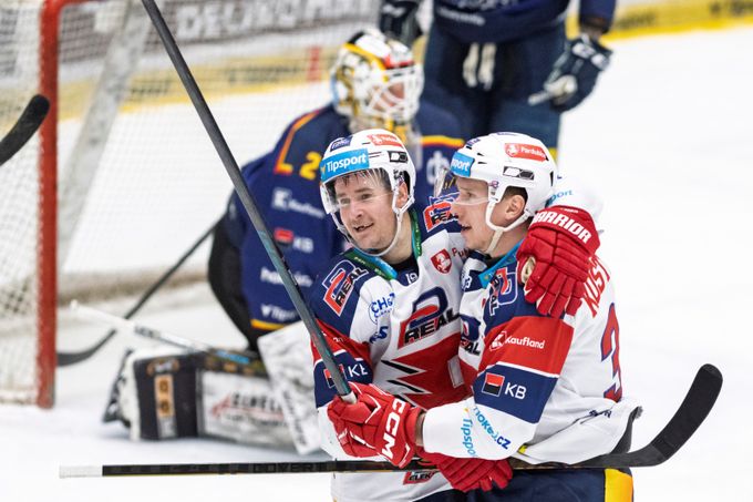 Bude mu 40, ale září. Červenka řádil (3+1) na jihu, kde plály emoce kvůli verdiktům sudích Bude mu 40, ale září. Červenka řádil (3+1) na jihu, kde plály emoce kvůli verdiktům sudích