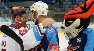 Hokejové derby Praze chybí, a to hodně! Největší se hraje na východě Čech