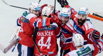 VIDEO: Pardubice ovládly derby 3:2! Chomutov i Kometa slaví, Plzeň padla