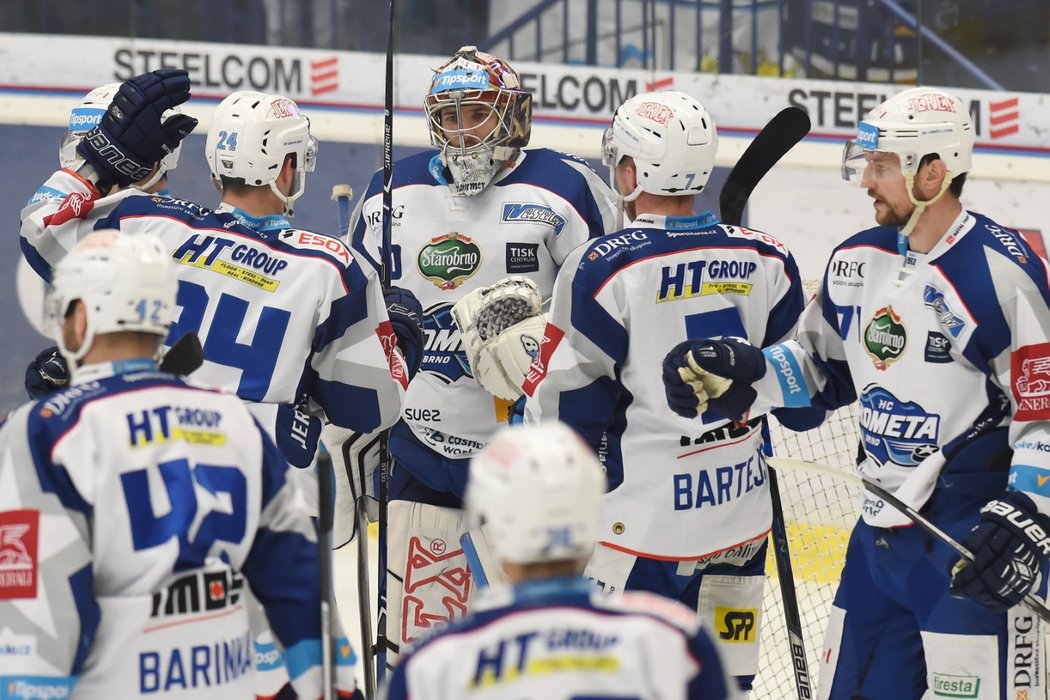 Hokejisté Komety Brno se těší z výhry nad Vítkovicemi