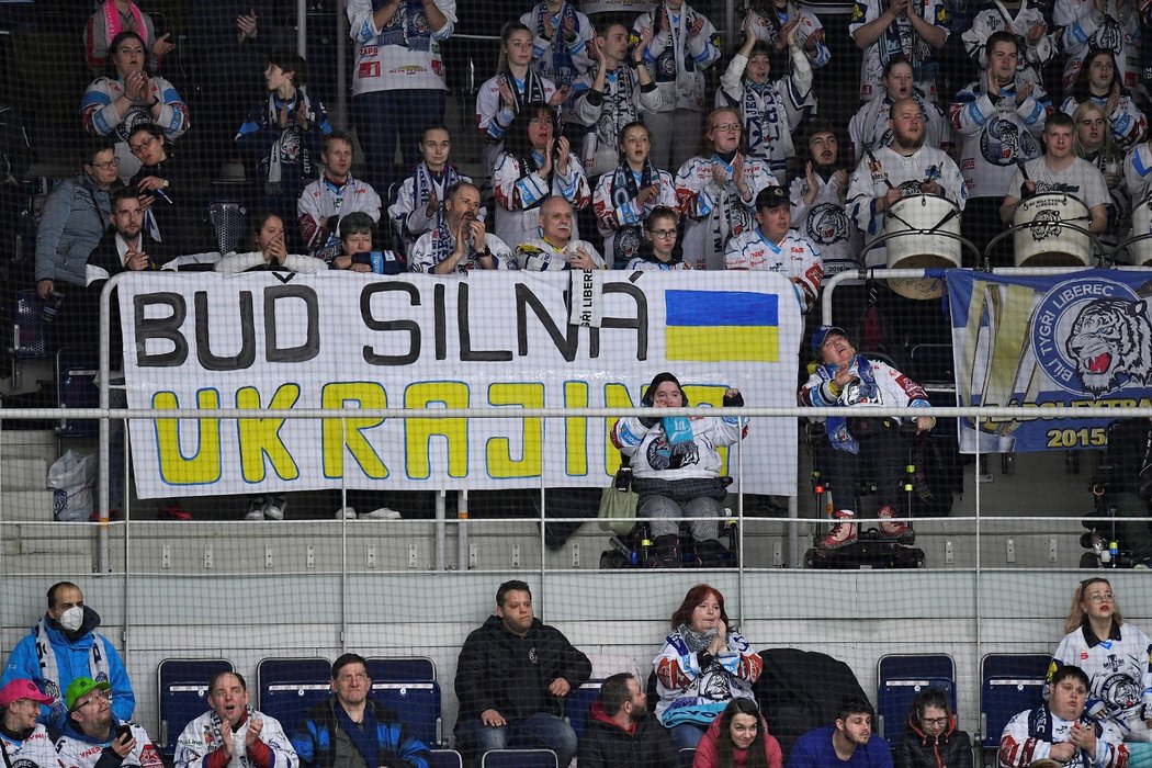 Podpora napadené Ukrajiny od fanoušků hokejového Liberce