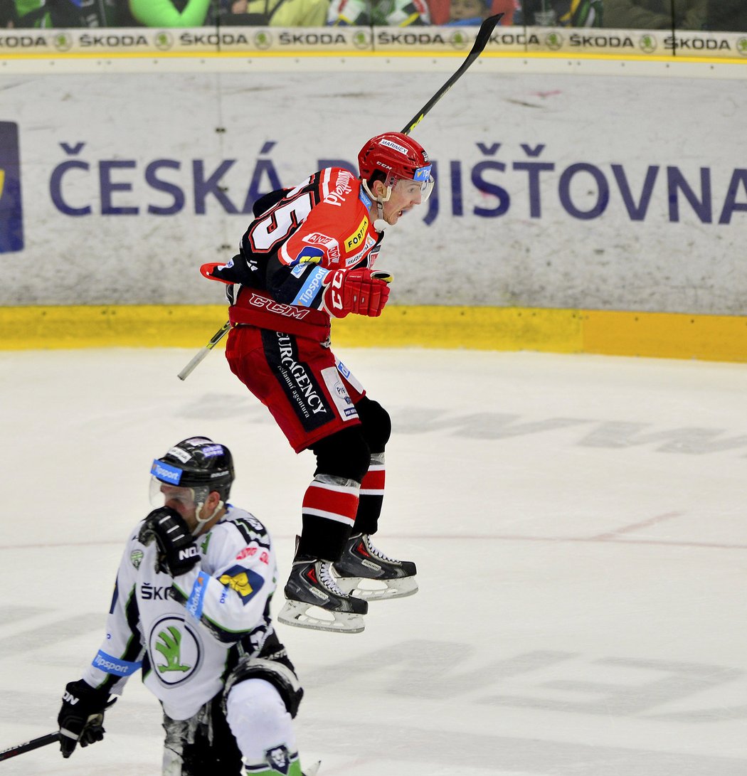 Střelec gólu Rudolf Červený si i radostně poskočil