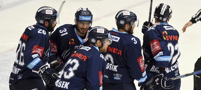 Hokejisté Liberce si opět po roce zahrají v extralize o titul. Úřadující mistři vyhráli v Chomutově 4:0, celou sérii 4:2 a ve finále vyzvou Brno.