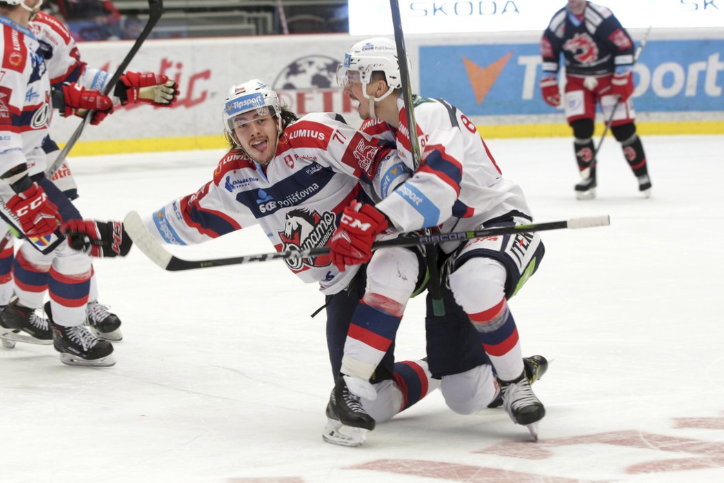 Pardubice v Třinci prohrávaly, ale útočník Matěj Beran dvěma góly otočil