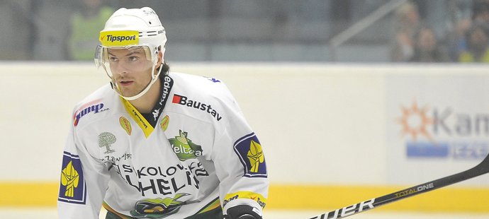 Hokejový obránce Michal Gulaši odchází z extraligových Karlových Varů do druholigového švédského Södertälje