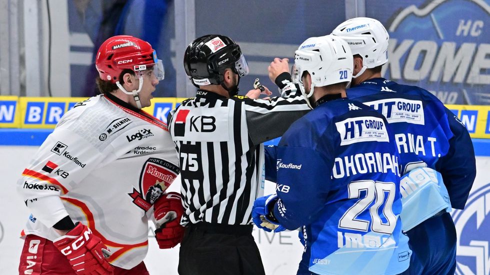 Rozmíška mezi hráči Mountfieldu a Komety