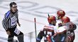 Hokejisté Hradce Králové se radují z vyrovnávacího gólu