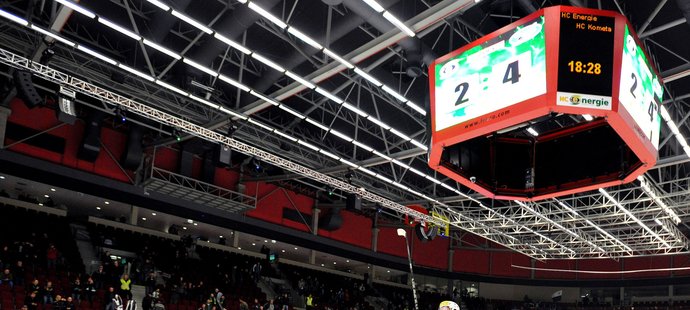 Konec hokeje ve Varech? Prý reálně hrozí kvůli žalobě na arénu