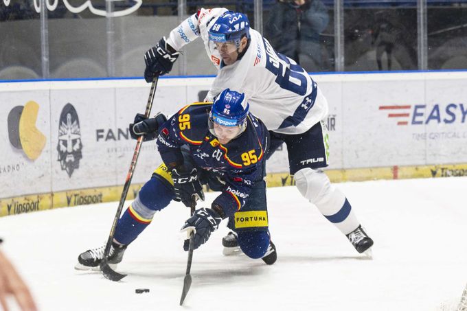 ONLINE: Jágr hraje, Kladno srovnalo. Litvínov vede nad Spartou, Třinec - Plzeň 1:1 ONLINE: Jágr hraje, Kladno srovnalo. Litvínov vede nad Spartou, Třinec - Plzeň 1:1