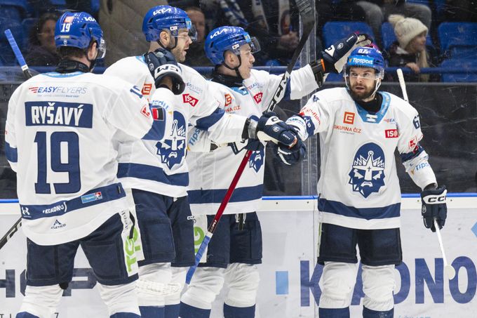 ONLINE: Kladno hostí Dynamo, Jágr nehraje. Sparta proti Olomouci. Kometa čelí Plzni ONLINE: Kladno hostí Dynamo, Jágr nehraje. Sparta proti Olomouci. Kometa čelí Plzni