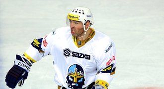 Jágr na tribuně? Z NHL přiletělo doporučení, ať hráči nenastupují