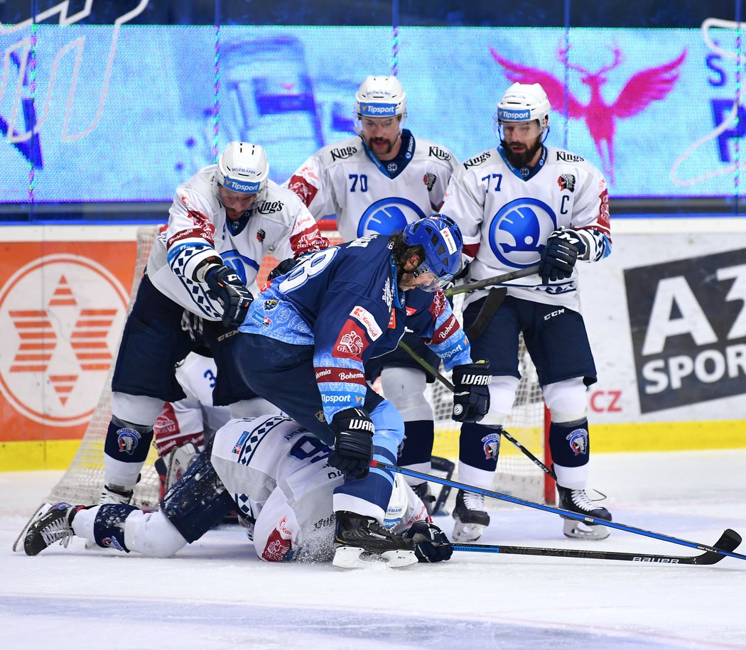 Plzeňští sledují zvláštní souboj Jaromíra Jágra s útočníkem Tomášem Mertlem