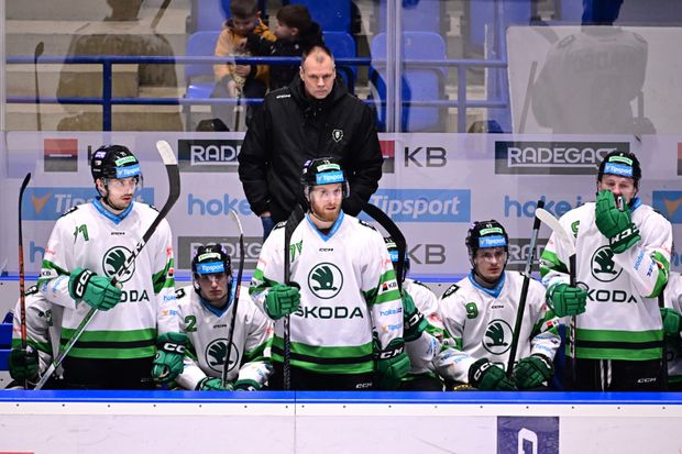 Střídačka Mladé Boleslavi v utkání s Kladnem Střídačka Mladé Boleslavi v utkání s Kladnem