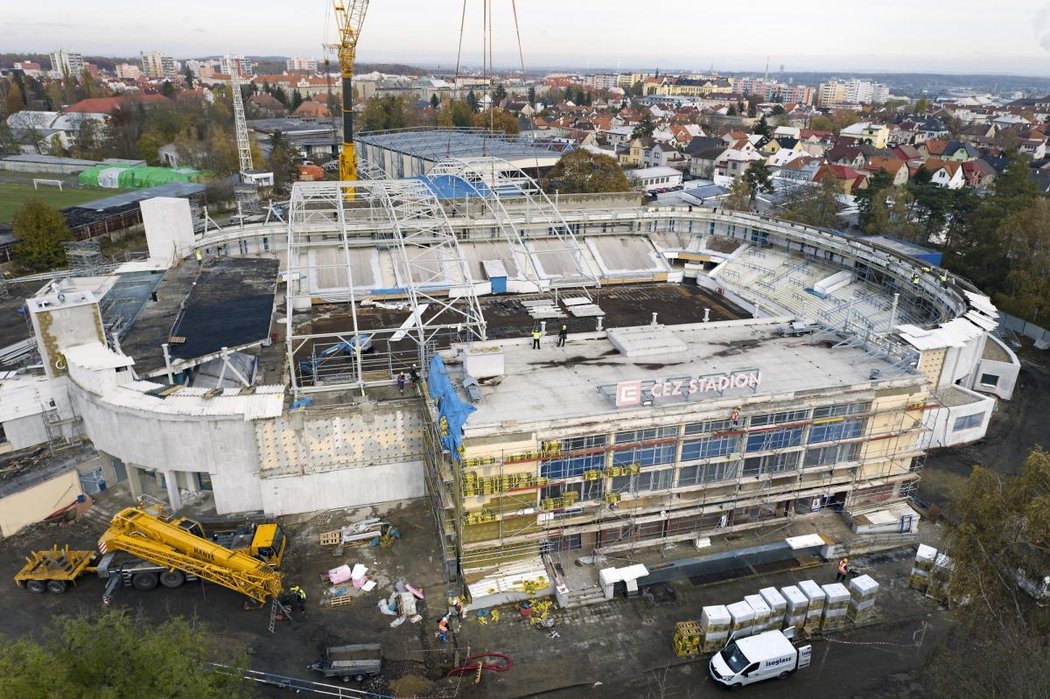 Na rozsáhle rekonstruovaném kladenském zimáku jsou již znát pokroky