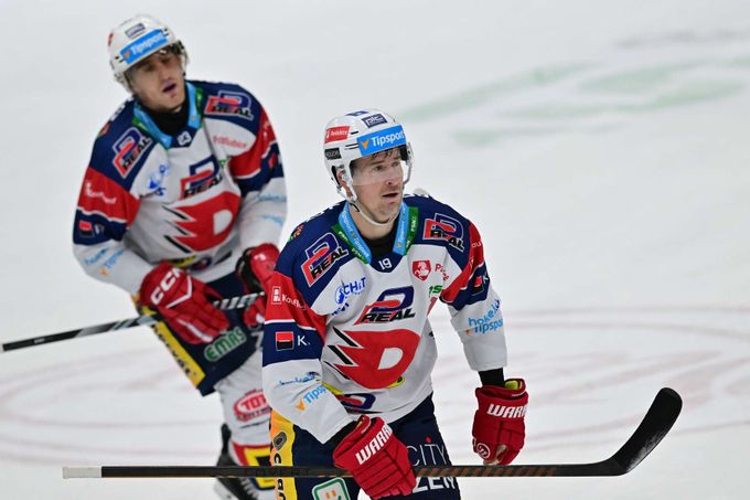 ONLINE: Dynamo vede v Brně, Červenka 1+1. Litvínov - Motor 3:1, Kladno udeřilo v Třinci ONLINE: Dynamo vede v Brně, Červenka 1+1. Litvínov - Motor 3:1, Kladno udeřilo v Třinci