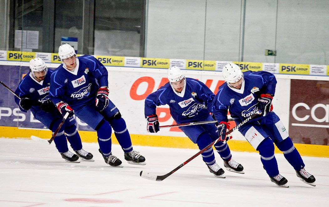 Hokejisté Komety Brno zahájili v pondělí přípravu na ledě před novou sezonou extraligy