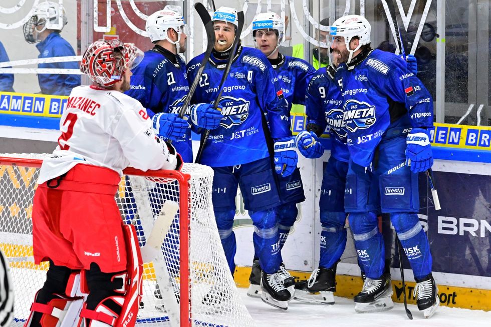 ONLINE: Kometa - Třinec 2:1. Rychlá otočka domácích! Trefili se Flek s Kuncem ONLINE: Kometa - Třinec 2:1. Rychlá otočka domácích! Trefili se Flek s Kuncem