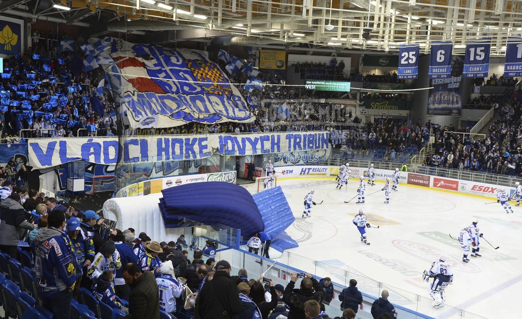 Fanoušci Komety hned na začátku utkání podpořili tým