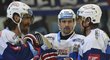 Peter Mueller, Tomáš Plekanec a Martin Erat v dresu Komety při zápase proti Spartě