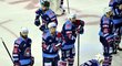 Zklamaní hokejisté Chomutova po prohře nad Libercem