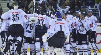 VIDEO: Liberec prodloužil sérii výher i s Kometou, Sparta zdolala Litvínov