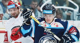 Hokejový Liberec má zažité to, co Hradec na jeho ledě jen předstíral