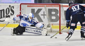 VIDEO: Plzeň po prohře 0:5 klesla na dno, Sparta jede z Vítkovic bez bodu