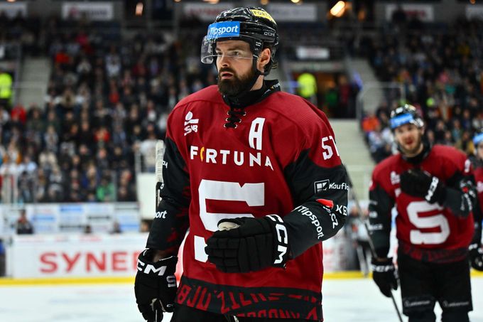 ONLINE: Sparta - Kladno. Liberec hostí Hradec, hraje se o přímý postup do čtvrtfinále ONLINE: Sparta - Kladno. Liberec hostí Hradec, hraje se o přímý postup do čtvrtfinále