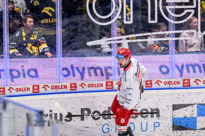 ONLINE: Litvínov - Mountfield HK 1:2. Hosté jdou v závěru první třetiny do vedení ONLINE: Litvínov - Mountfield HK 1:2. Hosté jdou v závěru první třetiny do vedení