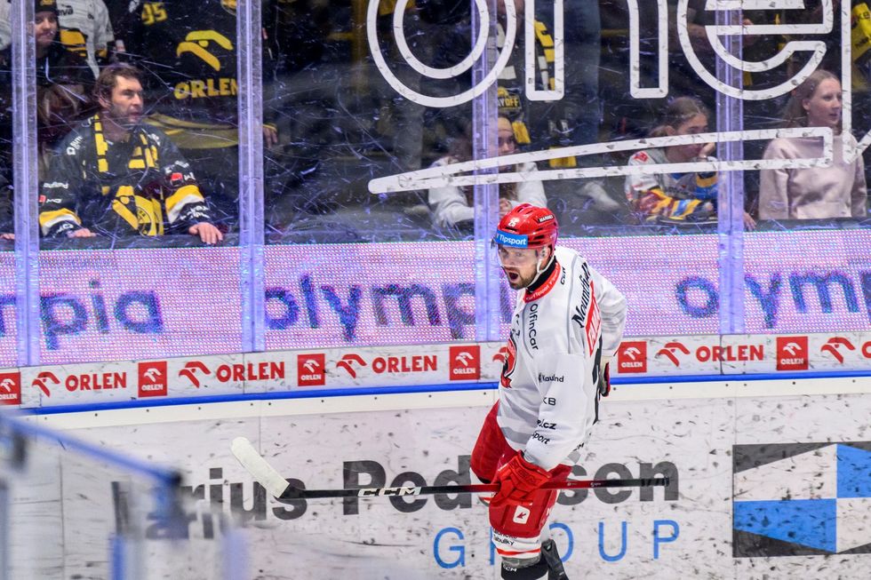 ONLINE: Litvínov - Mountfield HK 1:2. Velká šance domácích, Koblasa ale trefil jen tyč ONLINE: Litvínov - Mountfield HK 1:2. Velká šance domácích, Koblasa ale trefil jen tyč