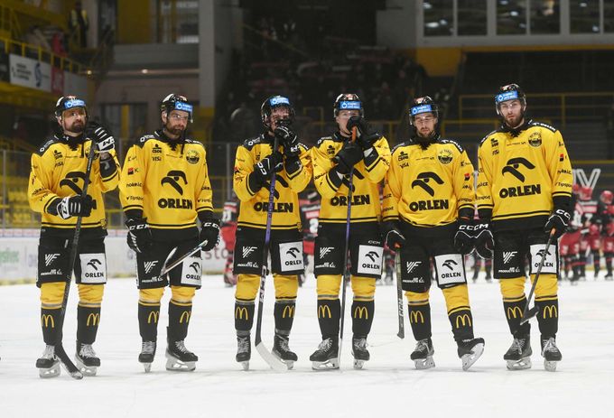 ONLINE: Litvínov míří do baráže! Dynamo padlo v Třinci, Sparta vede nad Boleslaví 3:1 ONLINE: Litvínov míří do baráže! Dynamo padlo v Třinci, Sparta vede nad Boleslaví 3:1