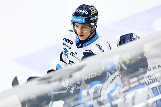 Lenc útočí na střeleckou korunu: Chci být pořád dělníkem. Galvase vidí v NHL Lenc útočí na střeleckou korunu: Chci být pořád dělníkem. Galvase vidí v NHL