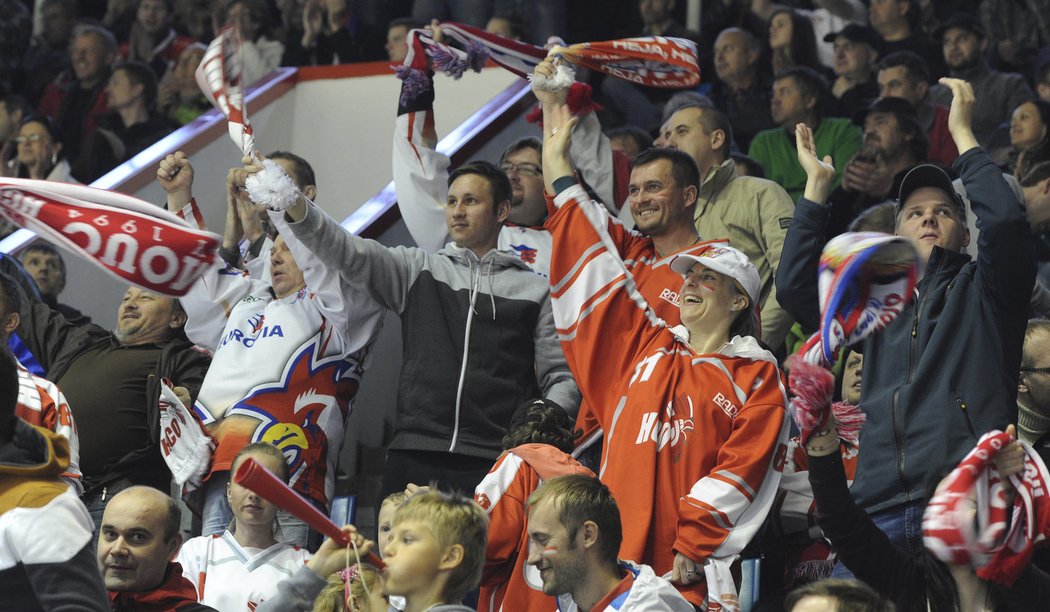 Olomoučtí fanoušci se radují z postupu do extraligy