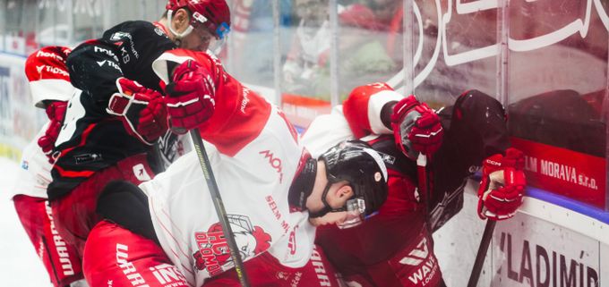 Jergl překonal Smoleňáka: Viděl jsem, že krmí slony v Thajsku. Orsavu štval výkon Mory Jergl překonal Smoleňáka: Viděl jsem, že krmí slony v Thajsku. Orsavu štval výkon Mory