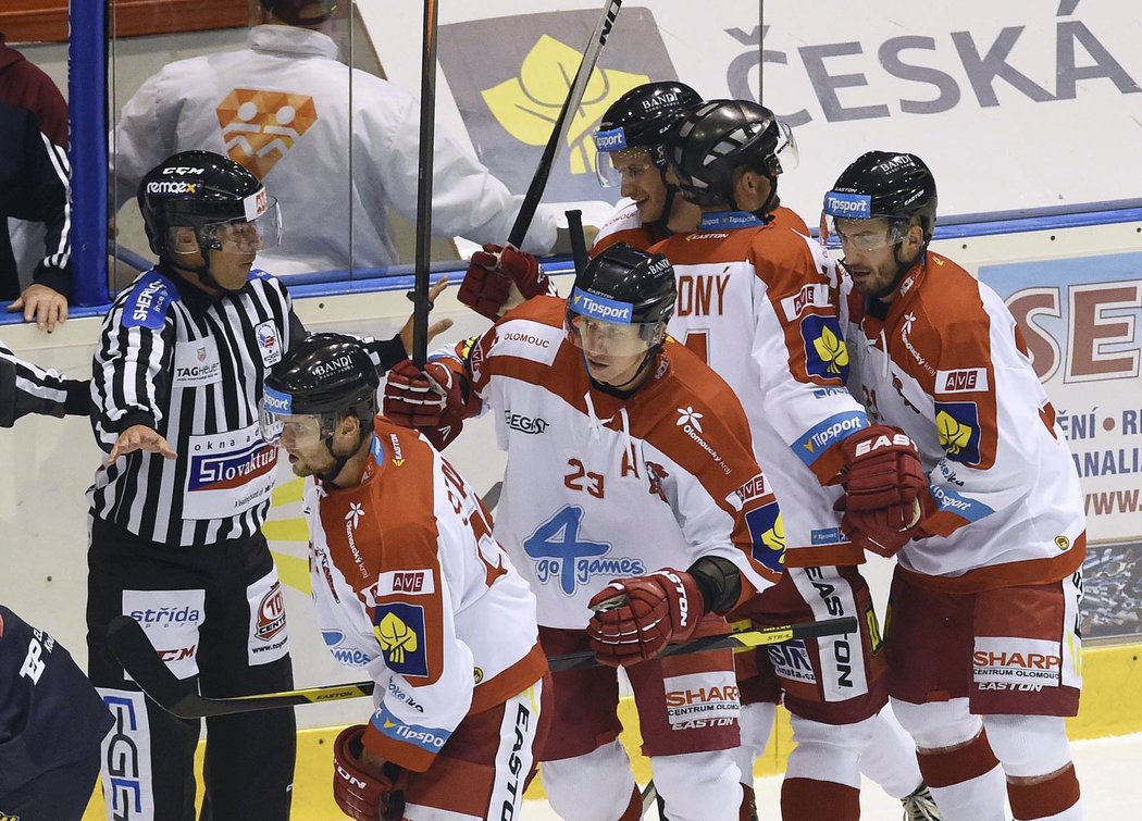 Olomouc se proti Chomutovu dostala do třígólového vedení.