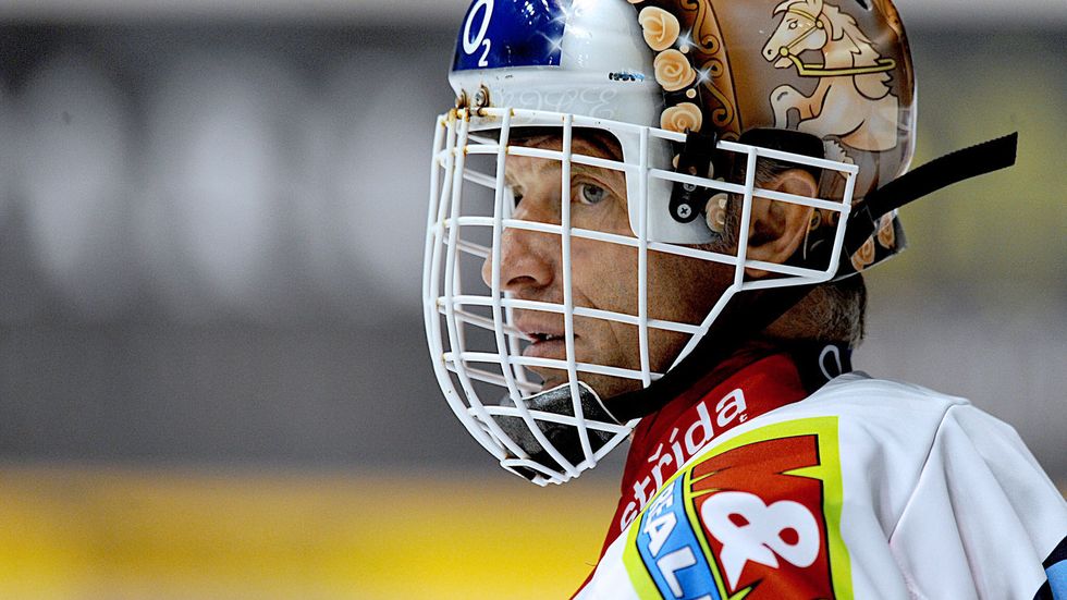 Gólman Pardubic Dominik Hašek.