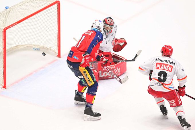 Udřenému derby odmítl dát nastavení hodinář Kondelík. Bolí to, hlesl Pavlík Udřenému derby odmítl dát nastavení hodinář Kondelík. Bolí to, hlesl Pavlík